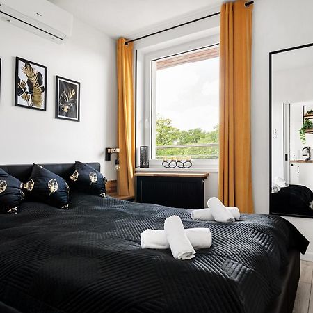 Apartament Sloneczny Planeta Apartment เมียลโน ภายนอก รูปภาพ