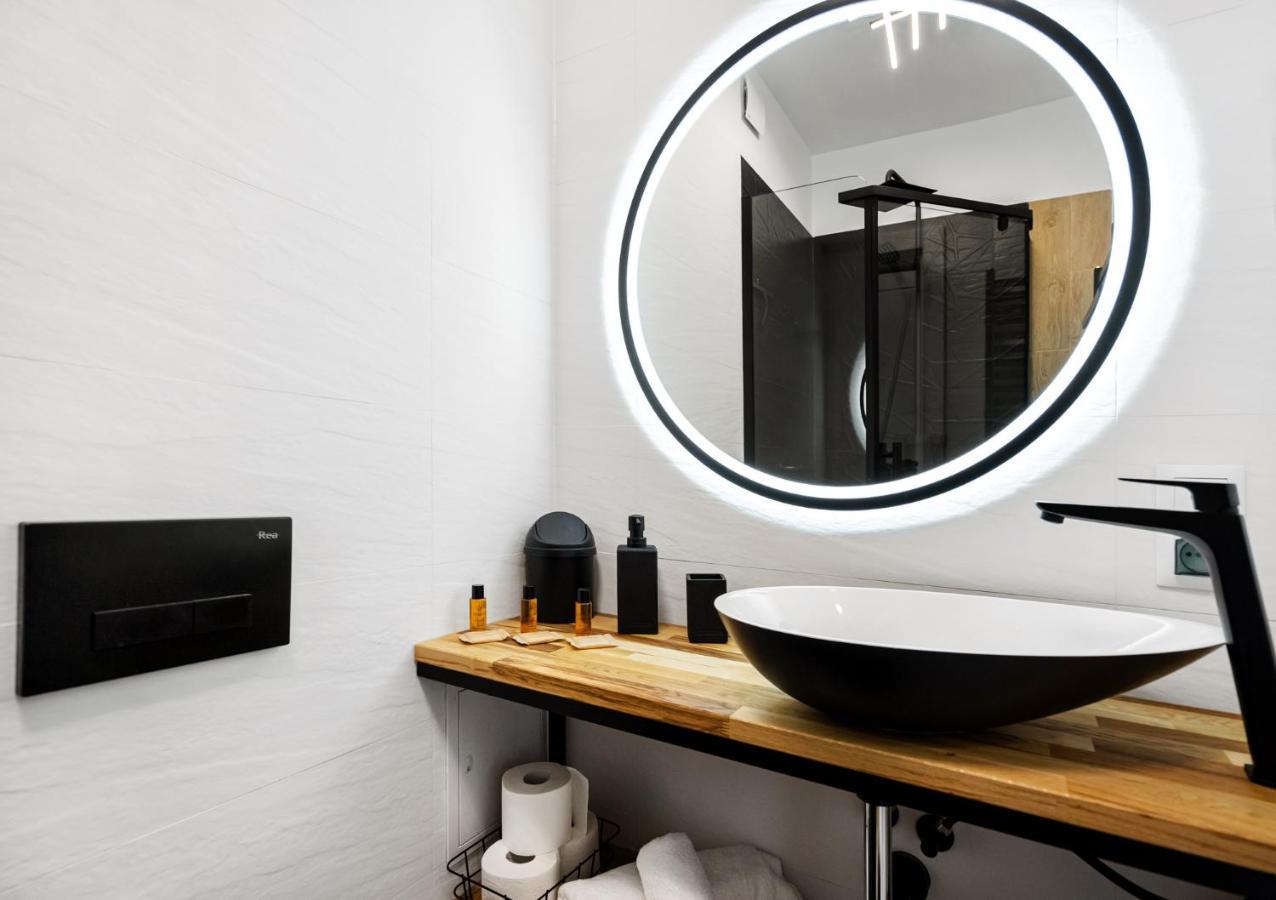 Apartament Sloneczny Planeta Apartment เมียลโน ภายนอก รูปภาพ