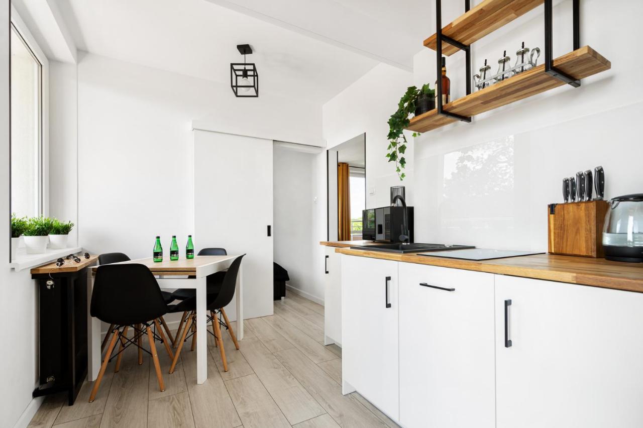 Apartament Sloneczny Planeta Apartment เมียลโน ภายนอก รูปภาพ