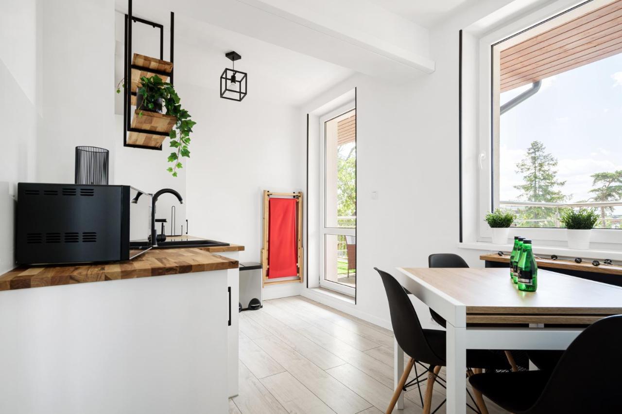Apartament Sloneczny Planeta Apartment เมียลโน ภายนอก รูปภาพ