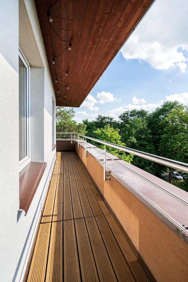 Apartament Sloneczny Planeta Apartment เมียลโน ภายนอก รูปภาพ